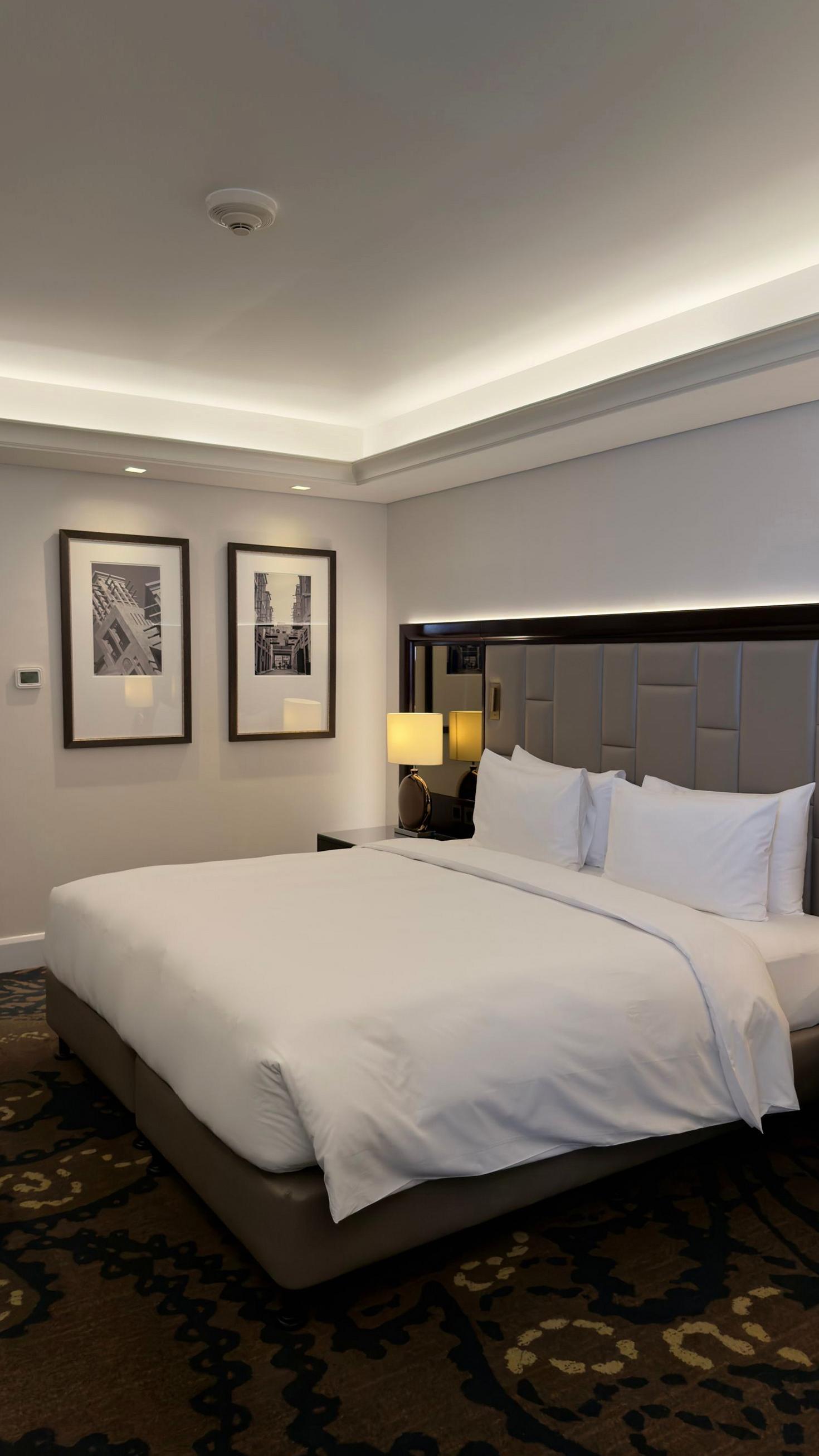 Joyfulday Executive Suite